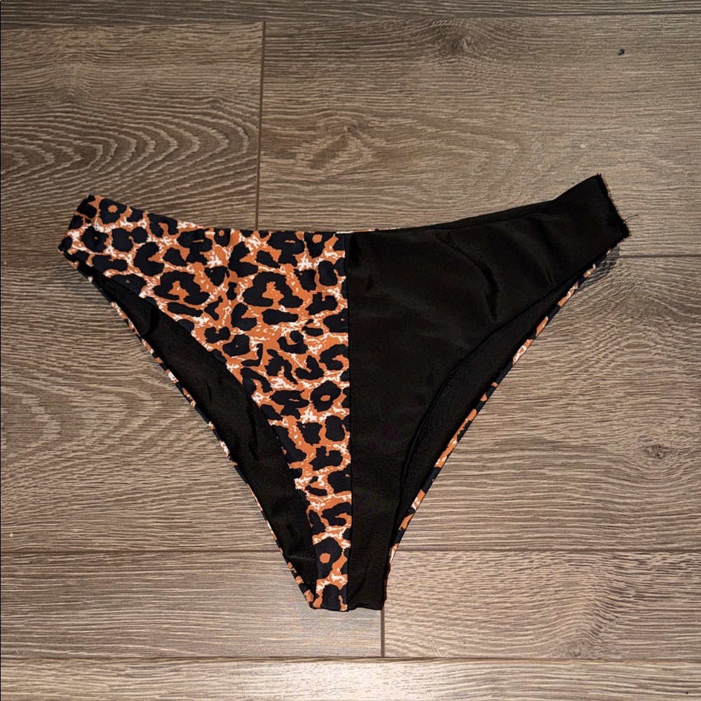 Black and Leopard Print Reversible Bikini Bottoms large cheeky